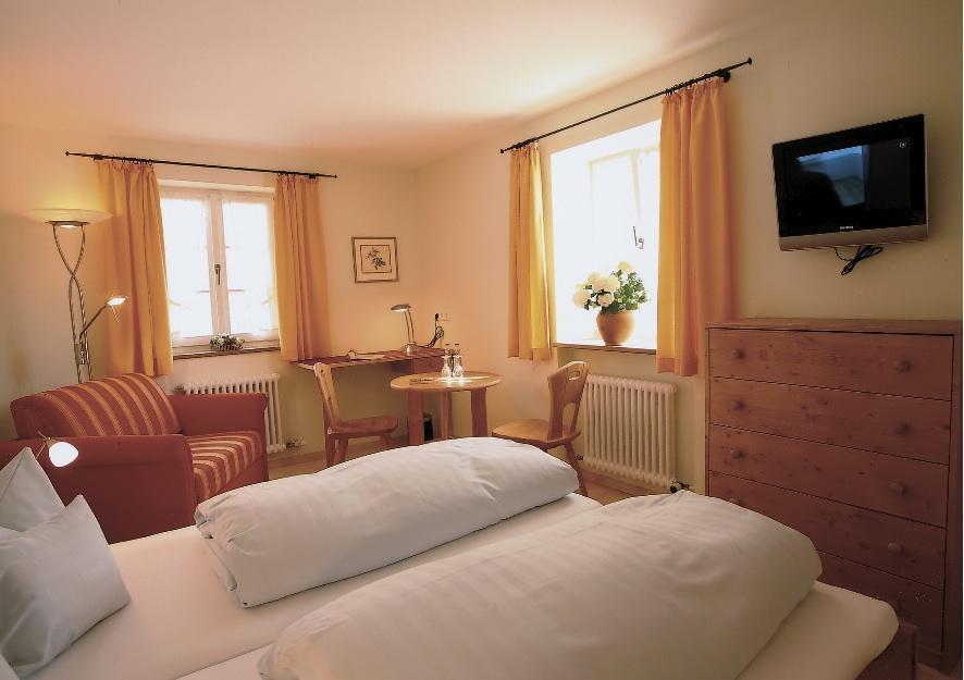 Gasthof Zum Stern Seehausen am Staffelsee Chambre photo